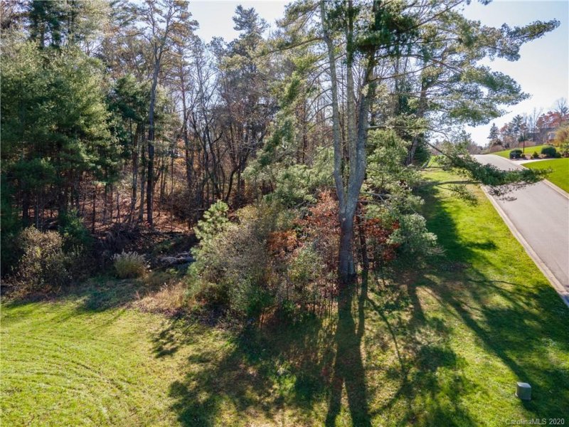 Property image 2 at 12 King Heights Drive, Fletcher, NC 28732