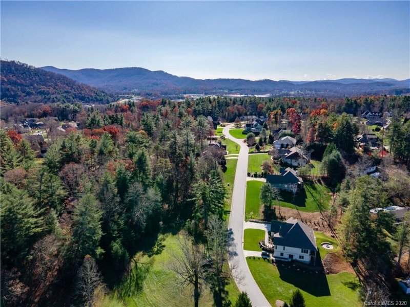 Property image 5 at 12 King Heights Drive, Fletcher, NC 28732