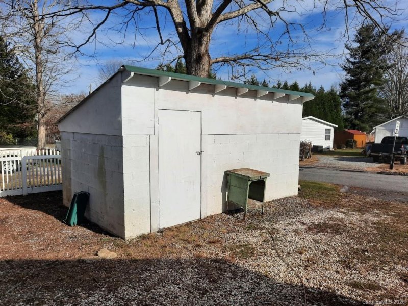 Property image 5 at 2308 Old Spartanburg Road, East Flat Rock, NC 28726