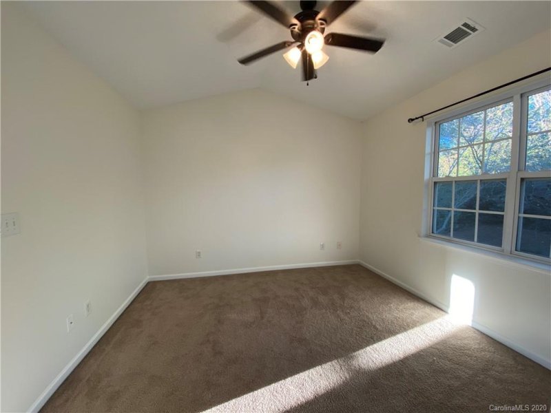 Property image 4 at 5833 Cougar Lane, Charlotte, NC 28269