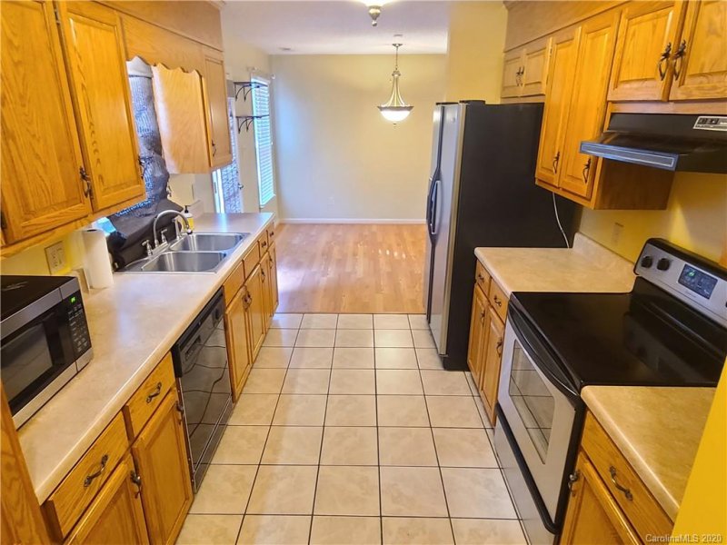 Property image 5 at 713 Painted Feather Lane, Conover, NC 28613