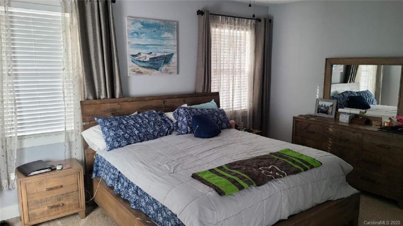 Property image 4 at 4 Oak Mountain Drive, Leicester, NC 28748