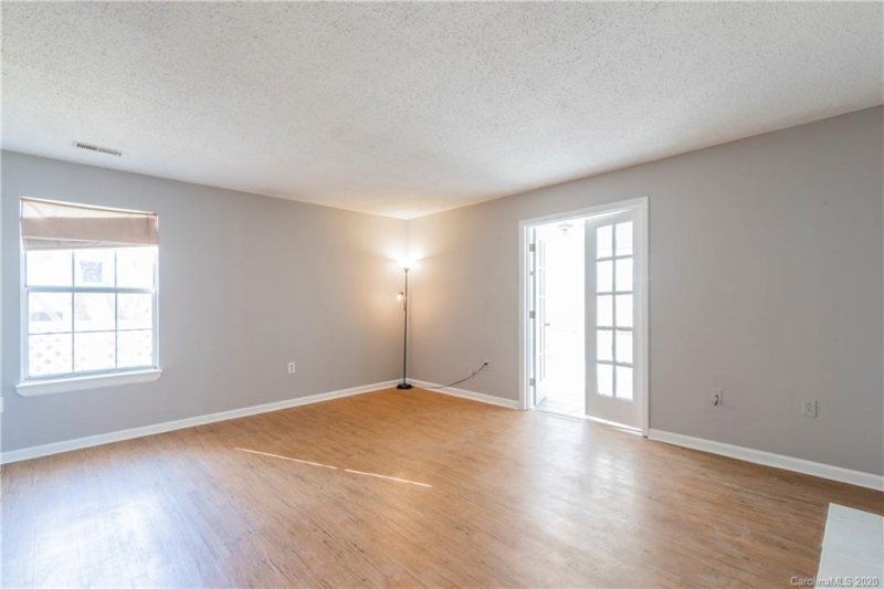 Property image 3 at 8117 Tremaine Court, Charlotte, NC 28227