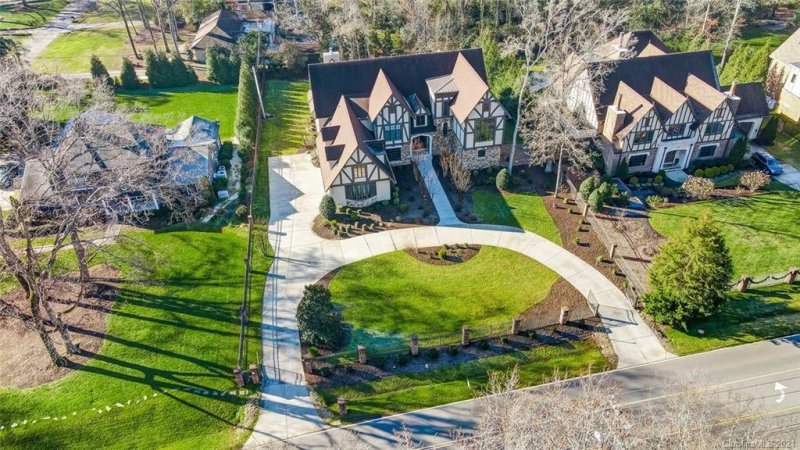 Property image 3 at 4412 Sharon View Road, Charlotte, NC 28226