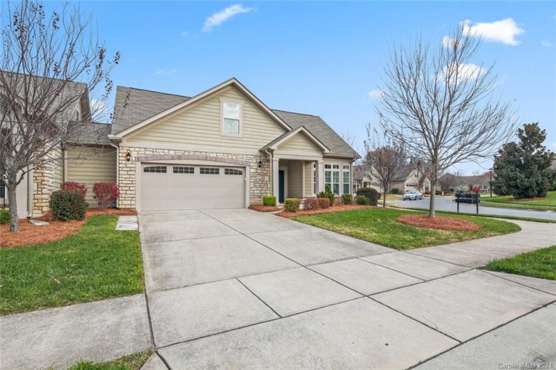 Property image 3 at 3559 S Bank Court, Matthews, NC 28105