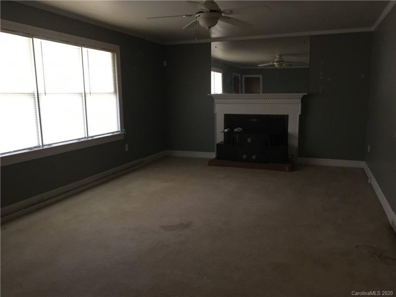 Property image 2 at 1120 Fulton Drive, Statesville, NC 28677