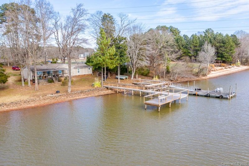 Property image 3 at 7452 Windy Pine Circle, Denver, NC 28037