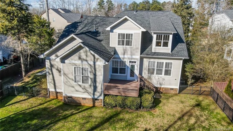 Property image 3 at 341 Windy Pine Drive, Lake Wylie, SC 29710