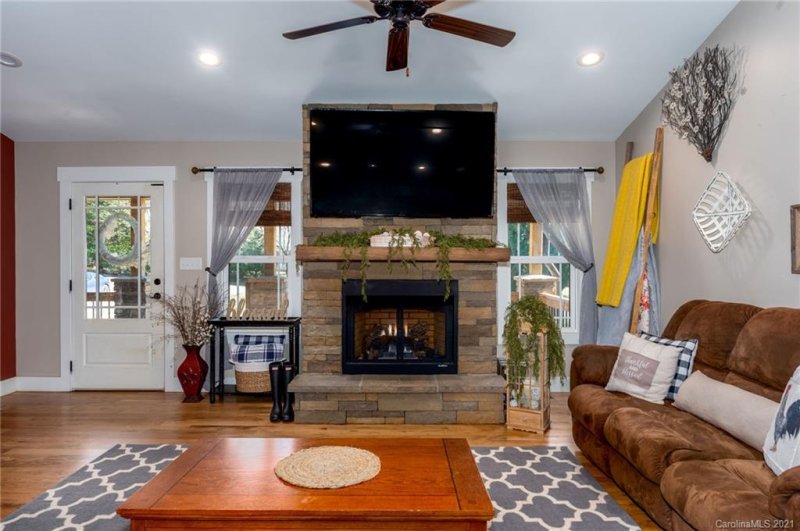 Property image 4 at 321 Browntown Road, Leicester, NC 28748