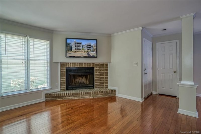 Property image 4 at 415 W 8th Street, Charlotte, NC 28202