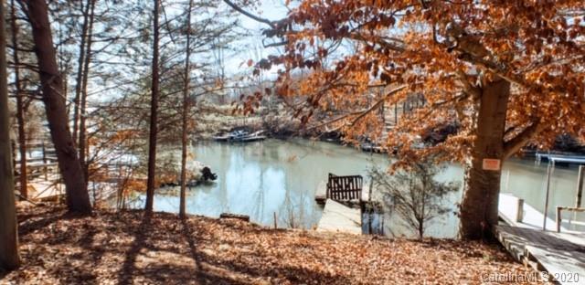 Property image 2 at 124 Cove View Drive, Mooresville, NC 28117