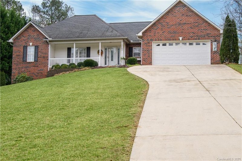 Property image 3 at 3583 Hunters Path Drive, Granite Falls, NC 28630