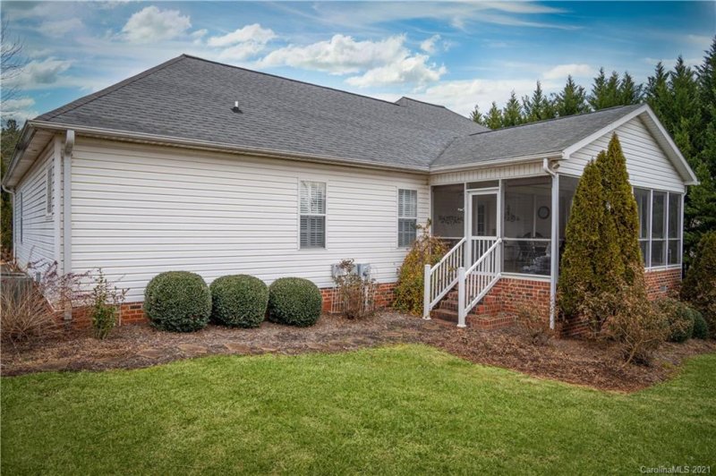 Property image 4 at 3583 Hunters Path Drive, Granite Falls, NC 28630