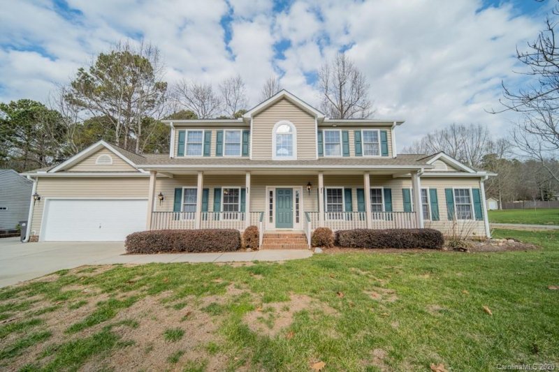 Property image 2 at 130 Sea Trail Drive, Mooresville, NC 28117