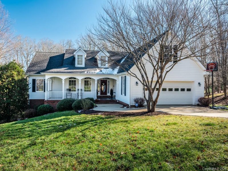 309 Scarlet Tanager Court