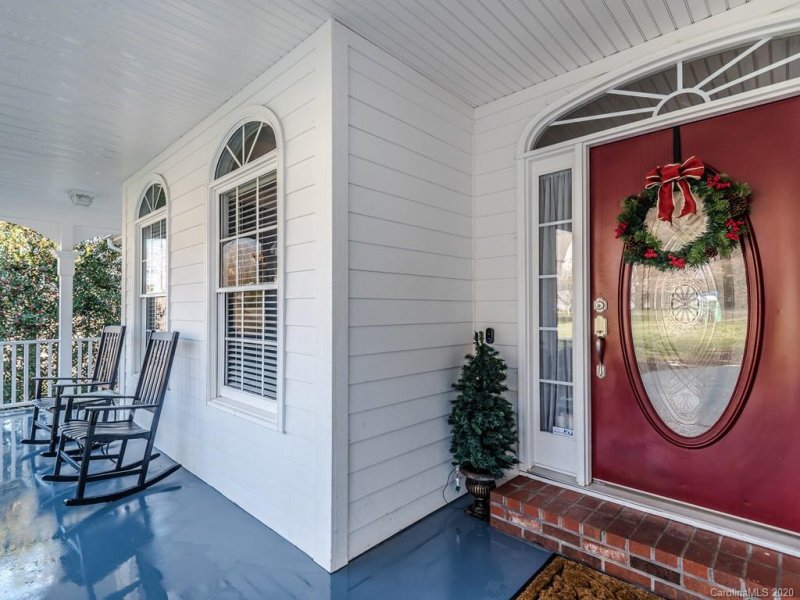 Property image 3 at 309 Scarlet Tanager Court, Arden, NC 28704