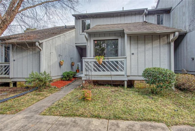 Property image 2 at 100 Willow Run Drive, Gastonia, NC 28056