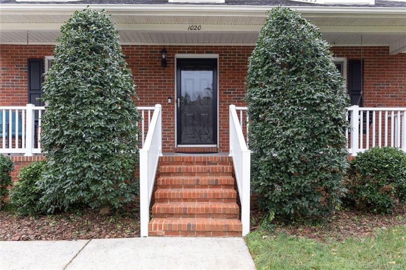 Property image 2 at 1020 Wilkerson Street, Belmont, NC 28012