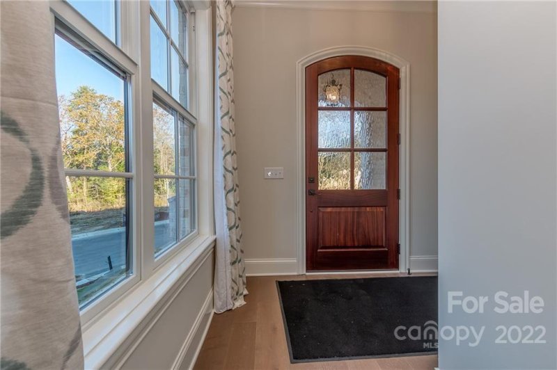 Property image 4 at 207 Audrey Place, Charlotte, NC 28226