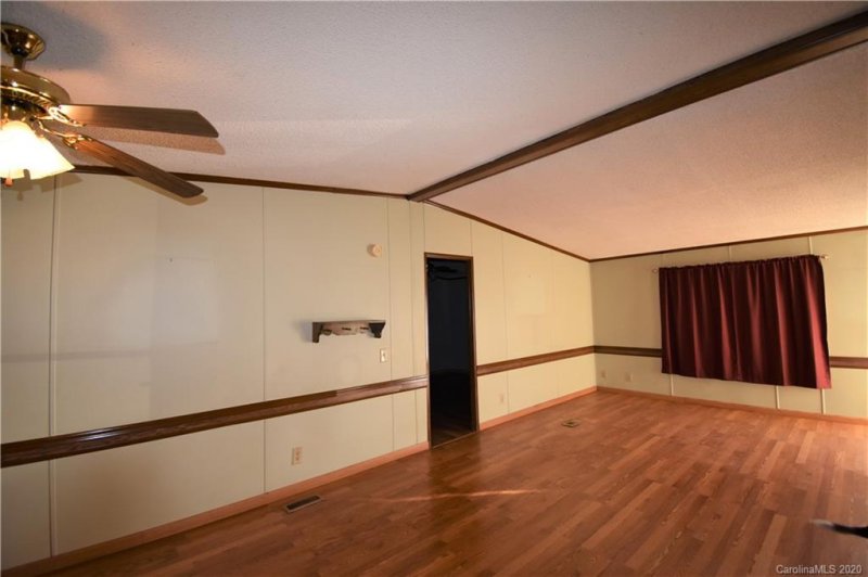 Property image 2 at 3416 Stony Brook Circle, Newton, NC 28658