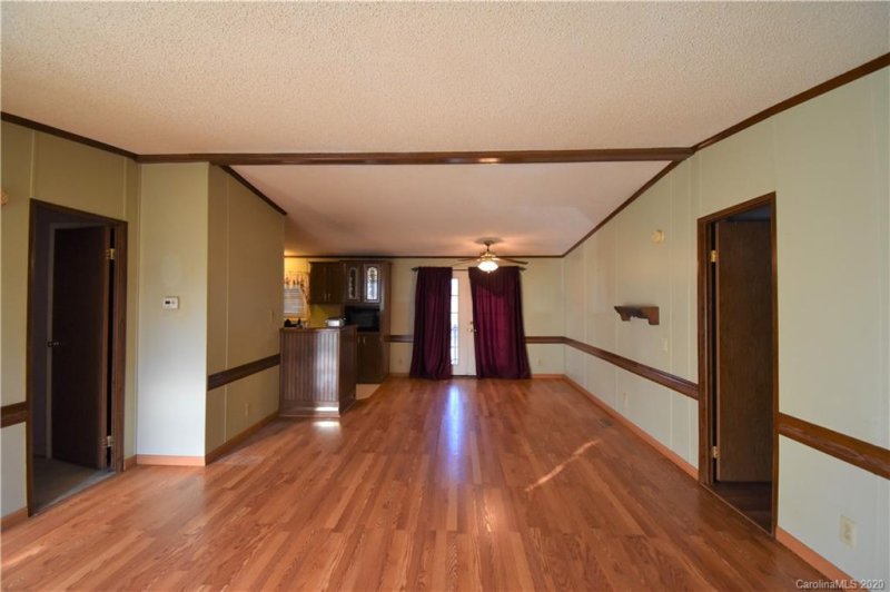 Property image 3 at 3416 Stony Brook Circle, Newton, NC 28658