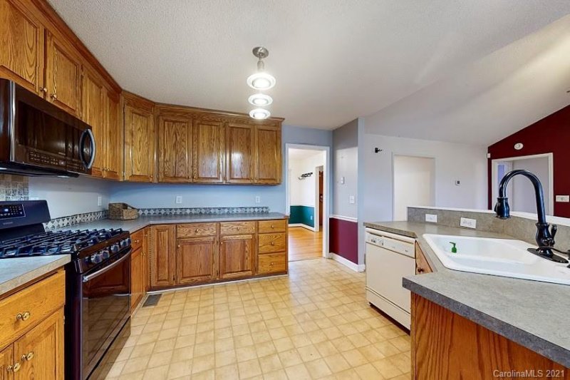 Property image 5 at 9919 Madres Court, Concord, NC 28027