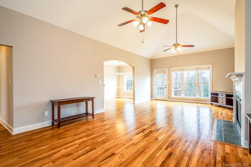 Property image 3 at 103 Cabana Drive, Mooresville, NC 28117