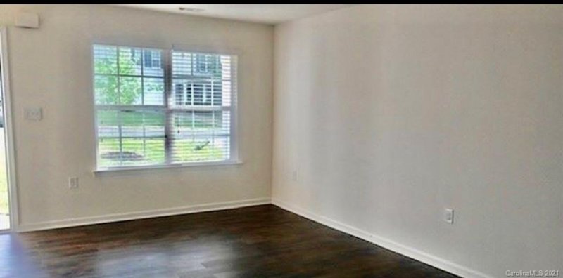Property image 3 at 1029 Swearngan Ridge Court, Charlotte, NC 28216