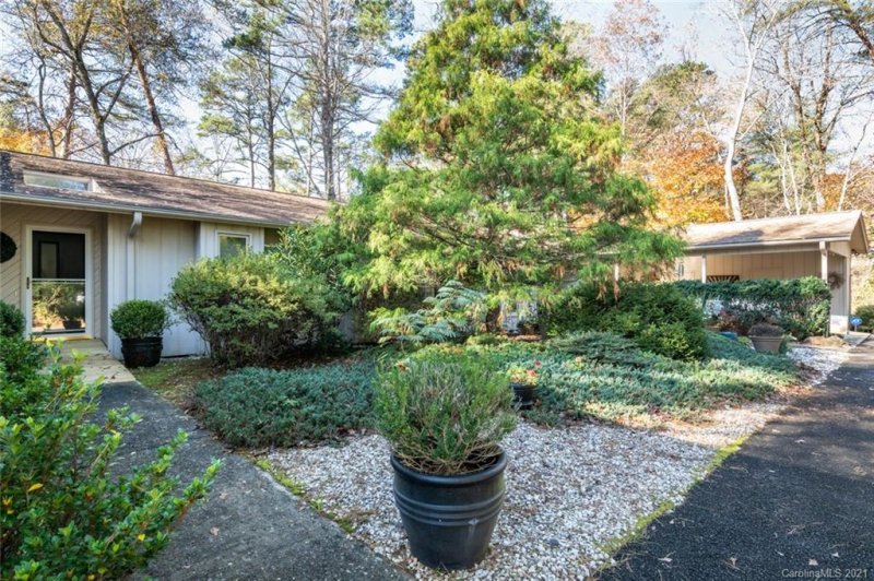 Property image 2 at 91 Diamond Ridge Lane, Columbus, NC 28722