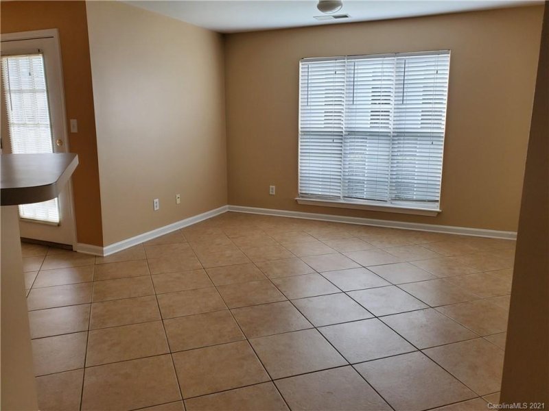 Property image 4 at 9909 Campus Walk Lane, Charlotte, NC 28262