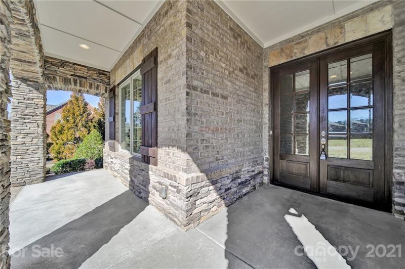 Property image 3 at 8005 Caliterra Drive, Wesley Chapel, NC 28104