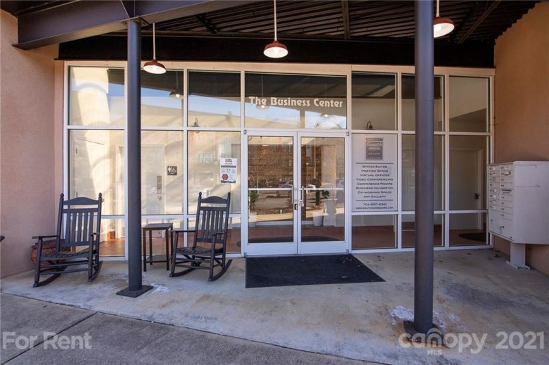 Property image 2 at 442 Main Street, Davidson, NC 28036