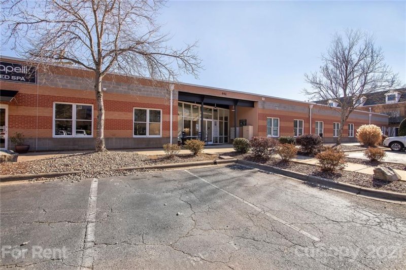 Property image 3 at 442 Main Street, Davidson, NC 28036