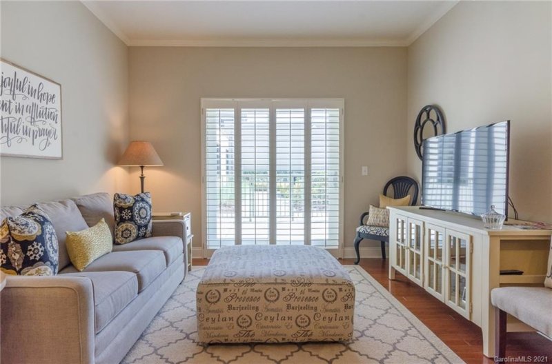 Property image 2 at 721 Governor Morrison Street, Charlotte, NC 28211