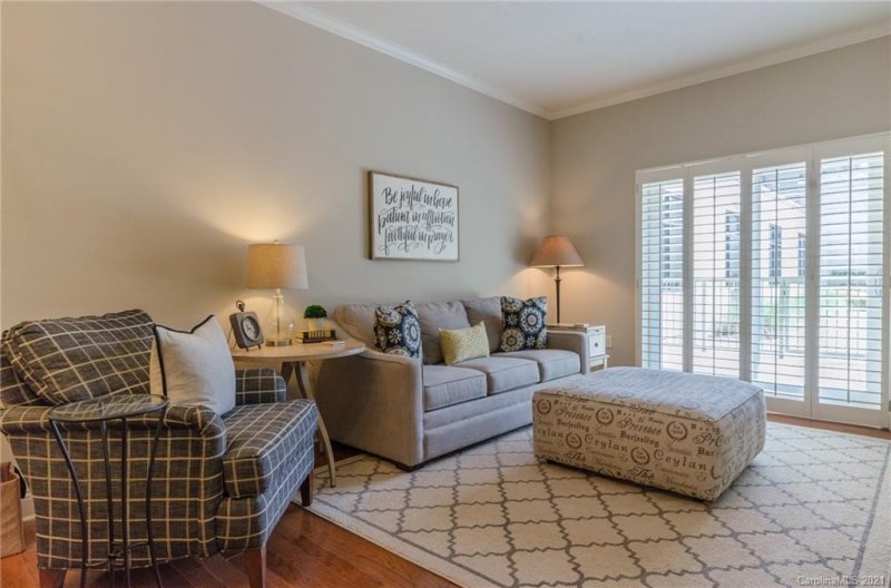 Property image 3 at 721 Governor Morrison Street, Charlotte, NC 28211