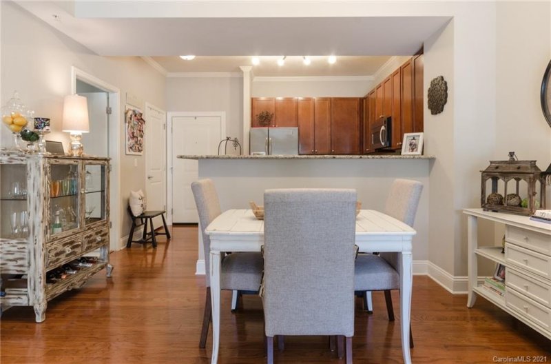 Property image 4 at 721 Governor Morrison Street, Charlotte, NC 28211