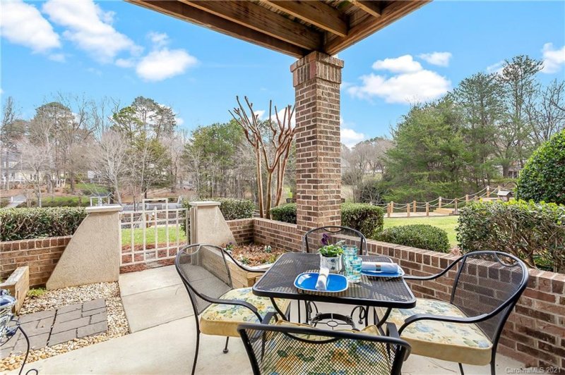 Property image 3 at 108 Pier 33 Drive, Mooresville, NC 28117