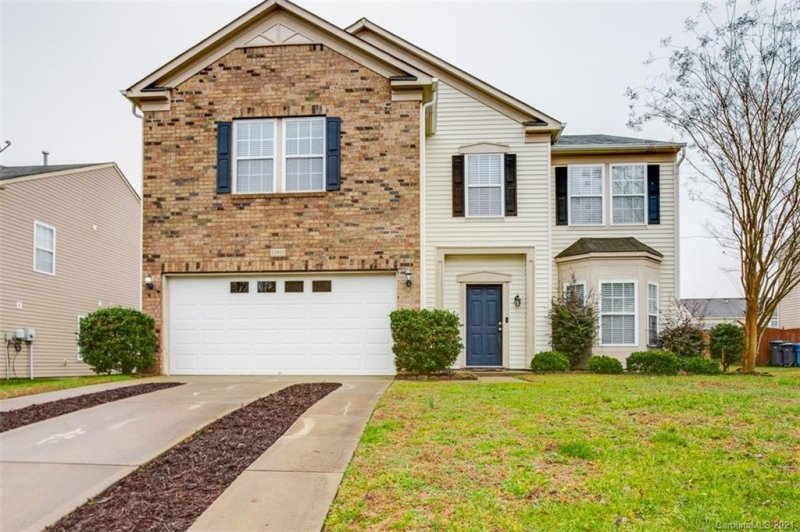 13931 Lawrence Farm Lane