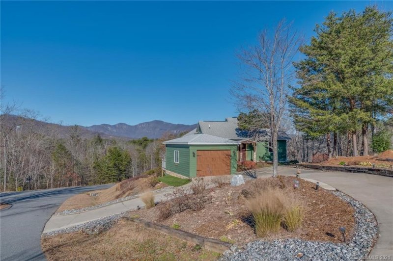 Property image 3 at 331 Peaks Drive, Lake Lure, NC 28746