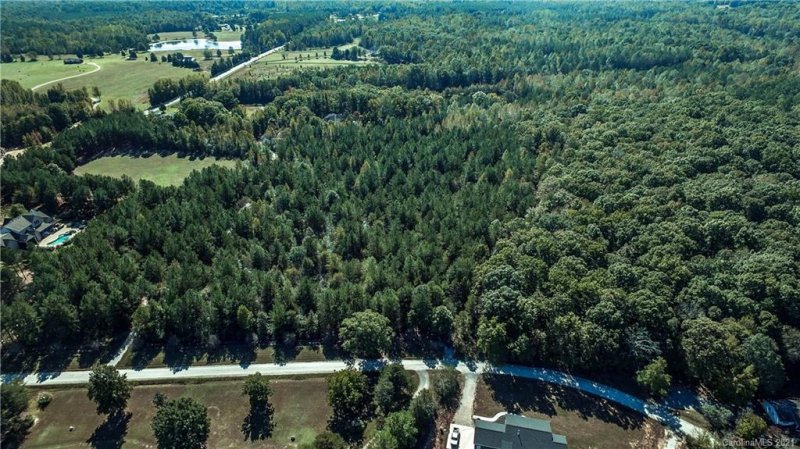 Property image 2 at 39 Charlotte Highway, York, SC 29745