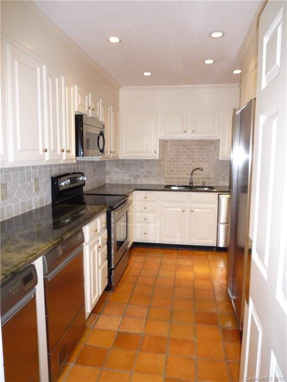 Property image 4 at 520 N Poplar Street, Charlotte, NC 28202