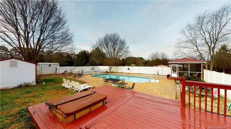 Property image 2 at 960 George Brown Road, Crouse, NC 28033