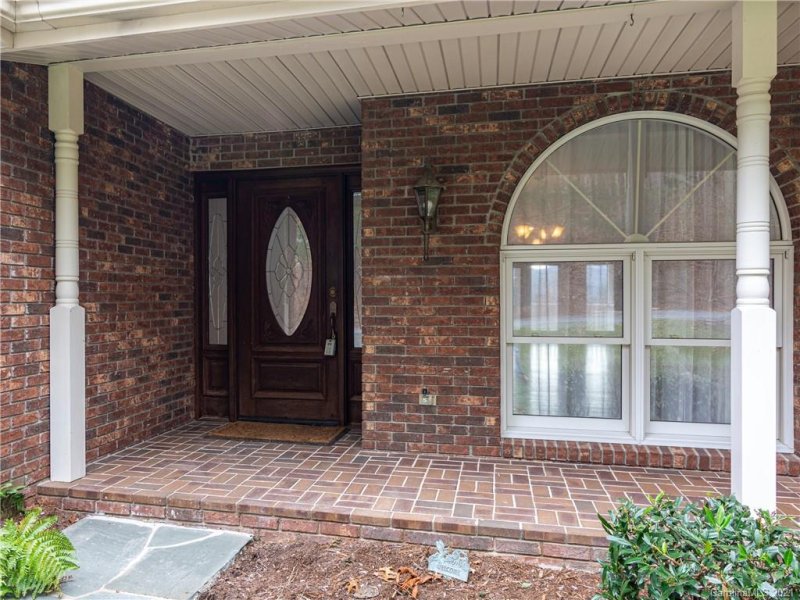 Property image 2 at 156 Circle Top Drive, Hendersonville, NC 28739