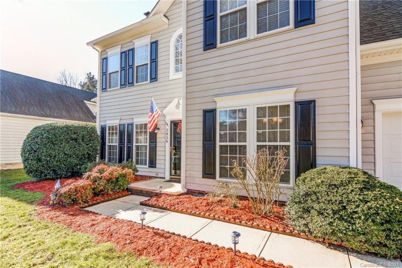 Property image 2 at 2839 Whaleys Court, Charlotte, NC 28273