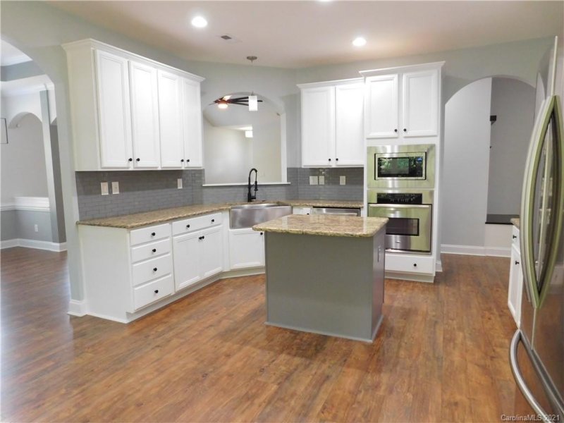 Property image 5 at 7983 Sally Clark Drive, Denver, NC 28037