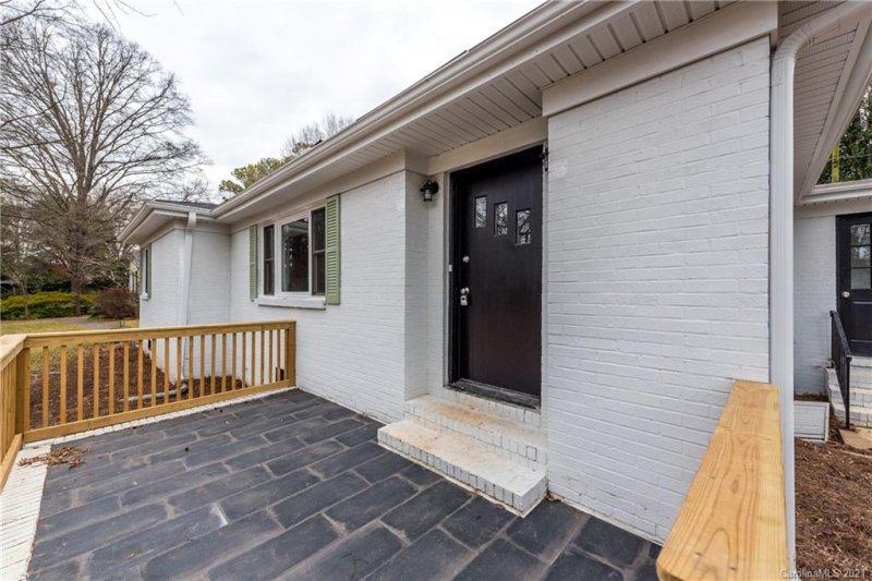 Property image 3 at 1074 Evergreen Circle, Rock Hill, SC 29732