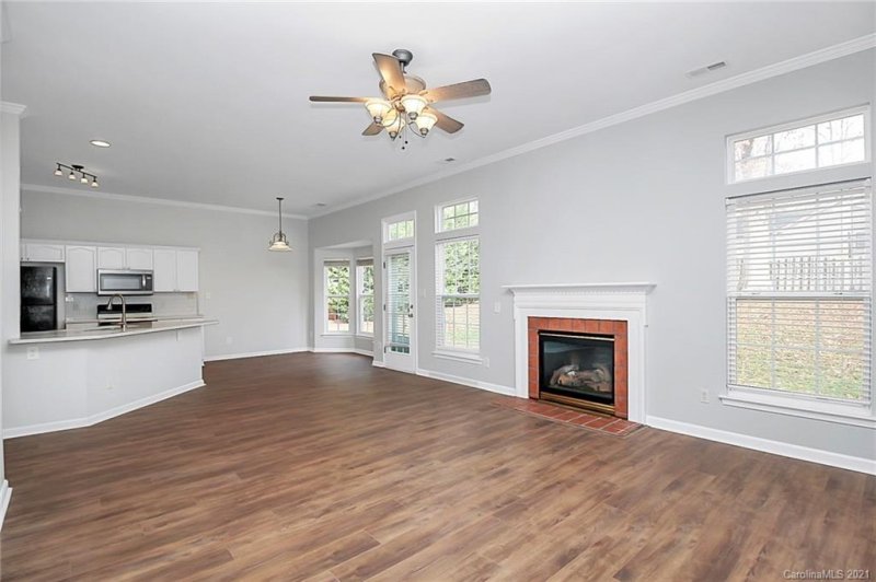 Property image 3 at 13316 Salvo Drive, Matthews, NC 28105