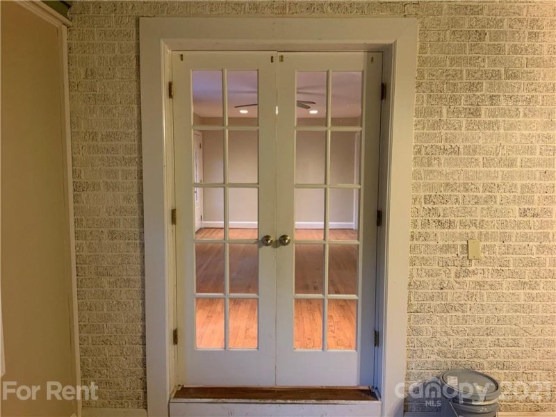 Property image 4 at 5038 Lochlain Drive, Charlotte, NC 28217