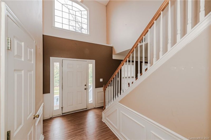 Property image 3 at 13901 Kings Carriage Lane, Charlotte, NC 28278