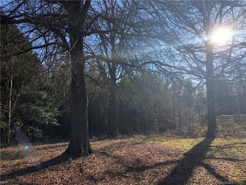 Property image 3 at 121 31st Avenue, Hickory, NC 28601